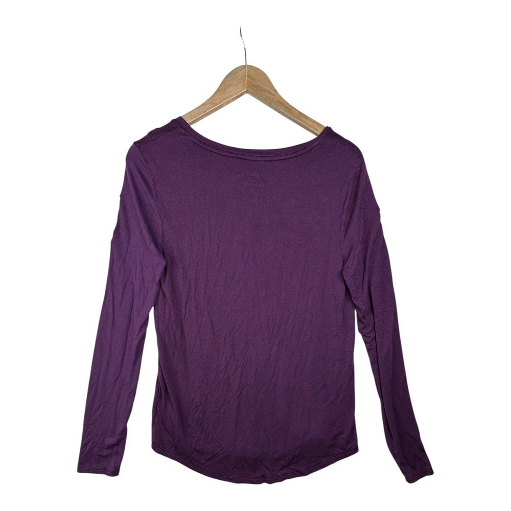 Aeropostale Womens V Neck Purple‎ Top Size Medium Floral Embroidery - Picture 2 of 5